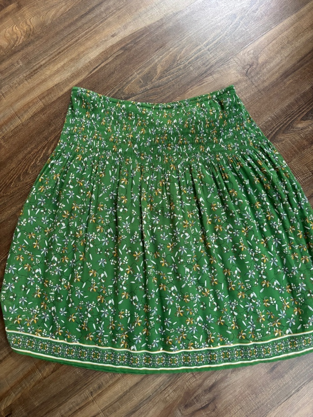 Womens Max Studio Green Floral Smocked Circle Skirt small